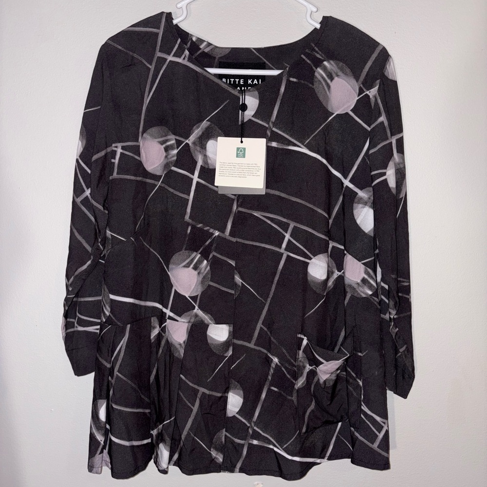 BITTE KAI RAND - Graphic Black and White 3/4 Sleeve Boxy Blouse